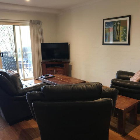 Mariner Bay Apartments - Holiday Sunshine Coast 8