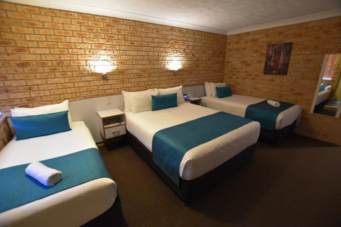 Best Western Kennedy Drive Airport Motel - Sunshine Coast Tourism 24