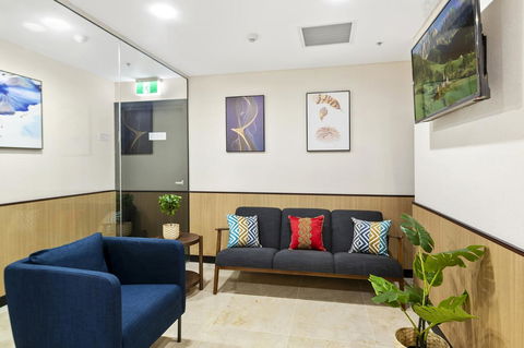 YEHS Hotel Sydney QVB - Sunshine Coast Tourism 15