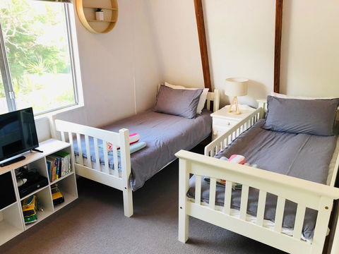 Little Blue Beach House - Sunshine Coast Tourism 5