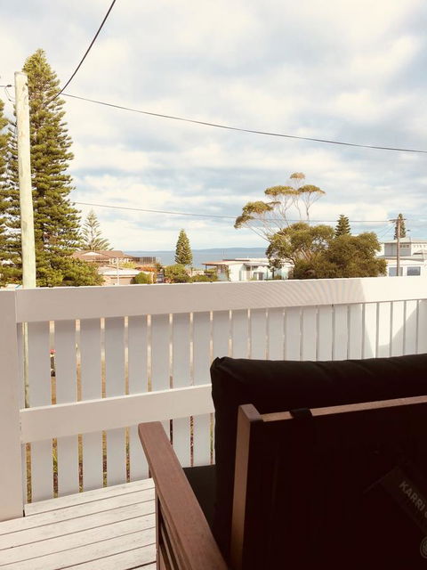 Little Blue Beach House - Sunshine Coast Tourism 0