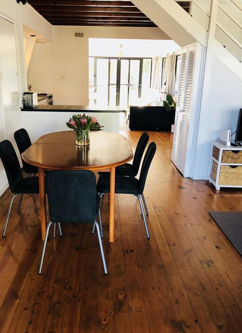 Little Blue Beach House - Sunshine Coast Tourism 9