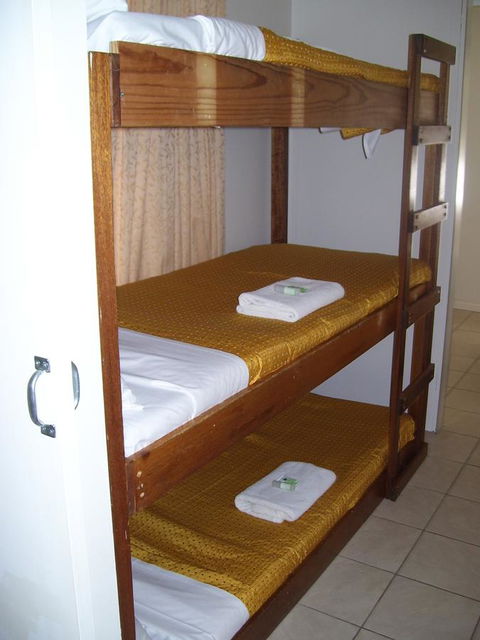 Glenwood Tourist Park & Motel - Sunshine Coast Tourism 15
