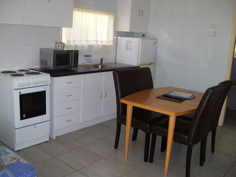 Glenwood Tourist Park & Motel - Sunshine Coast Tourism 29