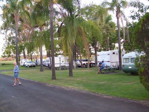 Glenwood Tourist Park & Motel - Sunshine Coast Tourism 8