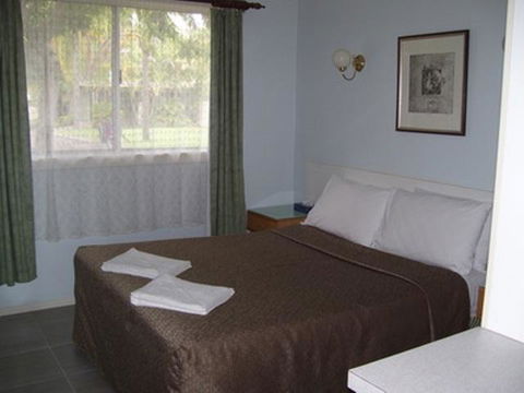 Glenwood Tourist Park & Motel - Sunshine Coast Tourism 13