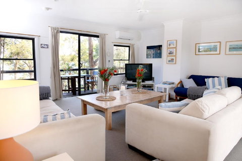 Refuge Cove On Pittwater - Sunshine Coast Tourism 5