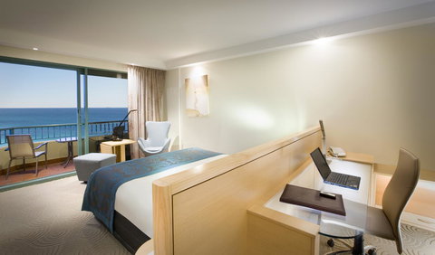 Crowne Plaza Sydney Coogee Beach, An IHG Hotel - Sunshine Coast Tourism 13
