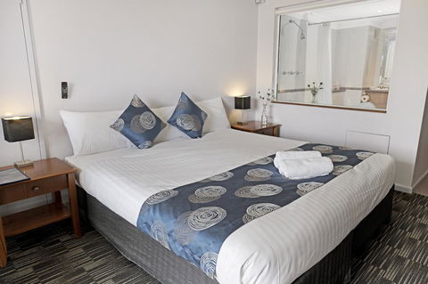 Banjo Paterson Inn - Sunshine Coast Tourism 23