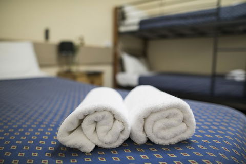 Banjo Paterson Inn - Sunshine Coast Tourism 12