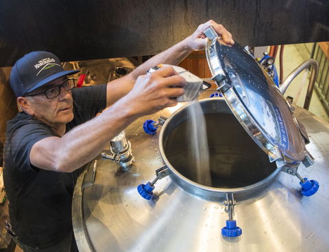 Banjo Paterson Inn - Sunshine Coast Tourism 16