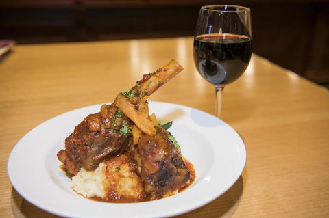 Banjo Paterson Inn - Sunshine Coast Tourism 35