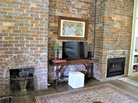 Apple Tree Cottage - Sunshine Coast Tourism 16
