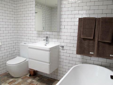 Apple Tree Cottage - Sunshine Coast Tourism 3