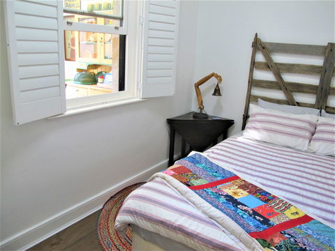 Apple Tree Cottage - Sunshine Coast Tourism 11