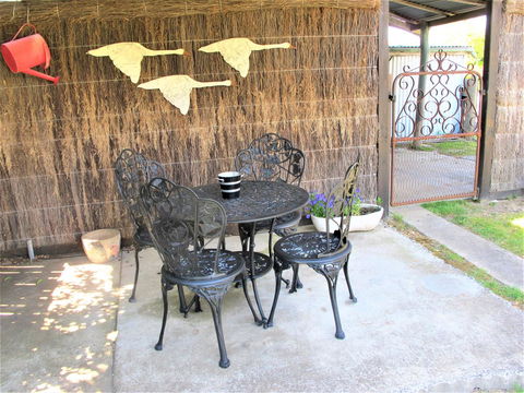 Apple Tree Cottage - Sunshine Coast Tourism 29