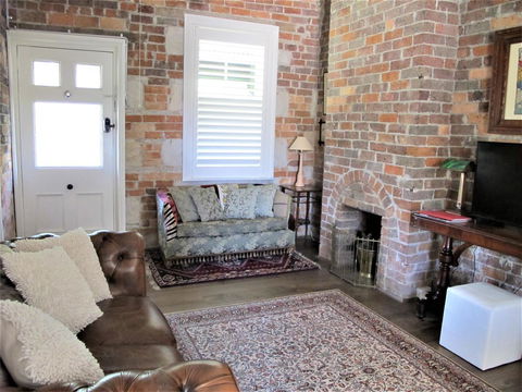 Apple Tree Cottage - Sunshine Coast Tourism 13