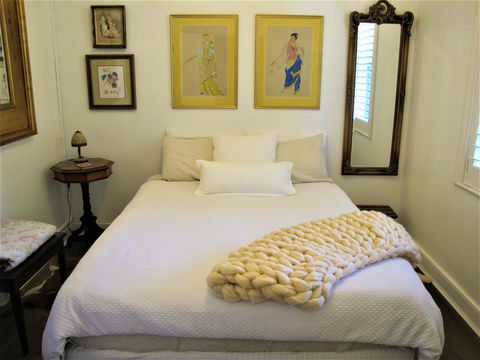 Apple Tree Cottage - Sunshine Coast Tourism 8