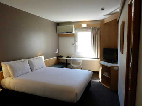 Ibis Thornleigh - Sunshine Coast Tourism 3