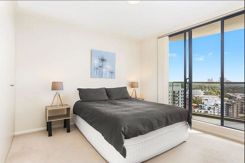 ACLiving Serviced Apartments - Holiday Sunshine Coast 8