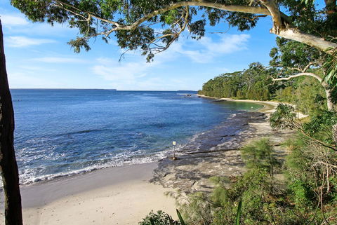 Huskisson Holiday Motel Cabins - Sunshine Coast Tourism 7