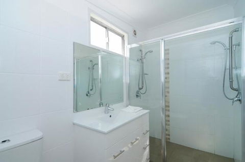Huskisson Holiday Motel Cabins - Sunshine Coast Tourism 31