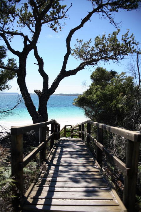 Huskisson Holiday Motel Cabins - Sunshine Coast Tourism 34