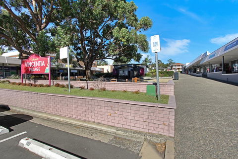 Huskisson Holiday Motel Cabins - Sunshine Coast Tourism 17