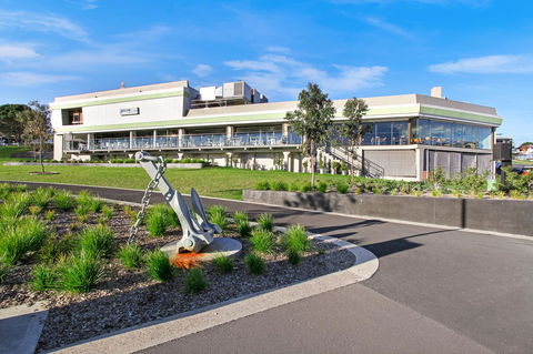 Huskisson Holiday Motel Cabins - Sunshine Coast Tourism 8
