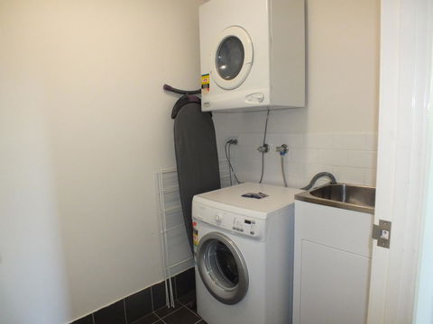 Pacific Marina Apartments - Sunshine Coast Tourism 25