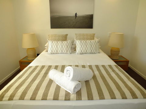 Pacific Marina Apartments - Sunshine Coast Tourism 14