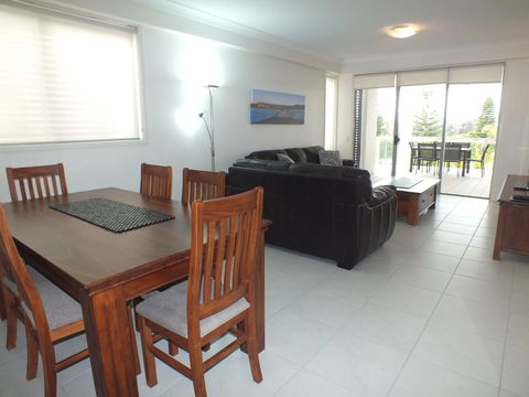 Pacific Marina Apartments - Sunshine Coast Tourism 20