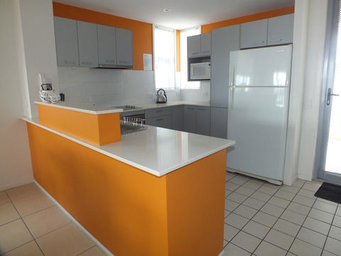 Pacific Marina Apartments - Sunshine Coast Tourism 19