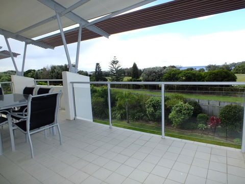 Pacific Marina Apartments - Sunshine Coast Tourism 17