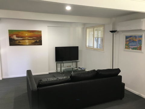 Arena Blanca Studio Apartment - Sunshine Coast Tourism 7