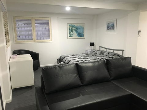 Arena Blanca Studio Apartment - Sunshine Coast Tourism 6