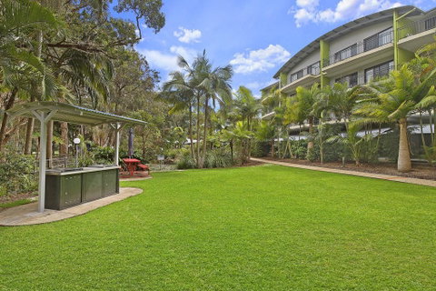 Flynns Beach Resort - Sunshine Coast Tourism 1