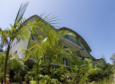 Flynns Beach Resort - Sunshine Coast Tourism 6
