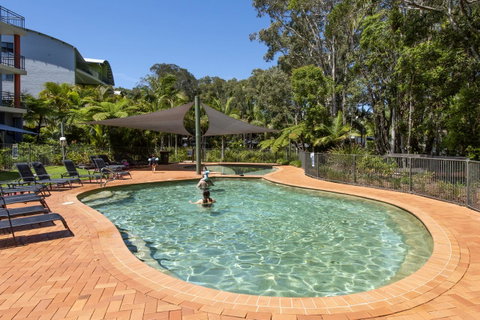 Flynns Beach Resort - Sunshine Coast Tourism 7