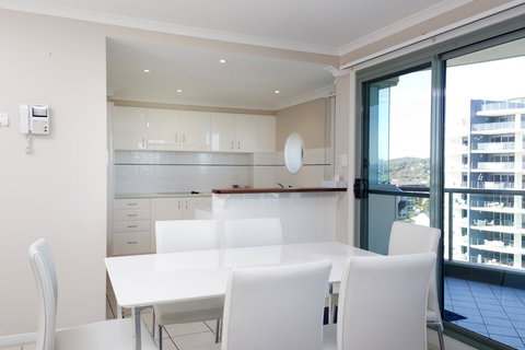 Sails Apartments - Sunshine Coast Tourism 3