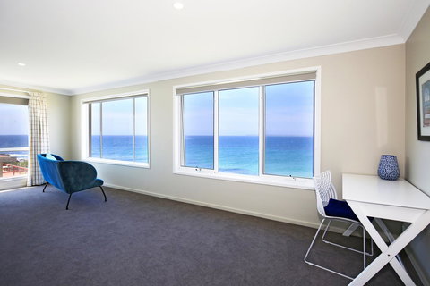 Neptune I Absolute Beachfront I Stunning Views - Sunshine Coast Tourism 12