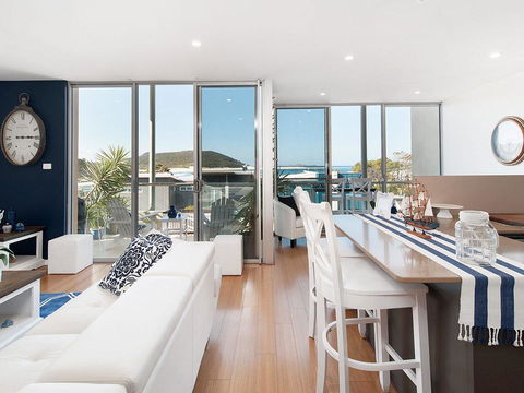 Blue View @ Fingal Bay - Sunshine Coast Tourism 1