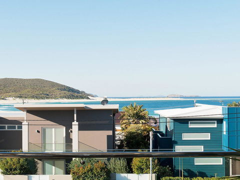 Blue View @ Fingal Bay - Sunshine Coast Tourism 16