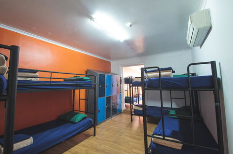 Mad Monkey Kings Cross - Holiday Sunshine Coast 20