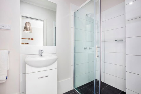 Nightcap At Caringbah Hotel - Holiday Sunshine Coast 2