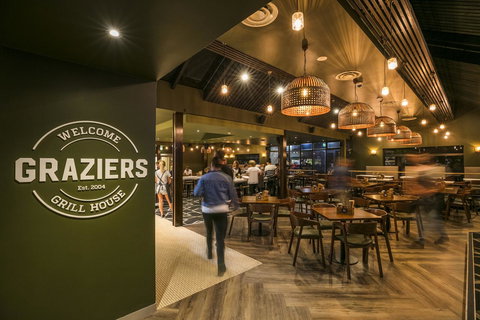 Nightcap At Caringbah Hotel - Holiday Sunshine Coast 17