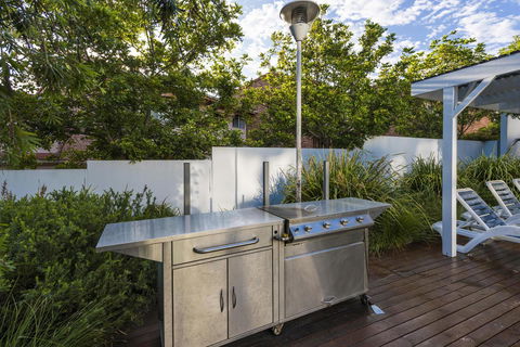 Oaks Nelson Bay Lure Suites - Holiday Sunshine Coast 7