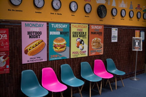 Maze Backpackers - Sydney - Sunshine Coast Tourism 2