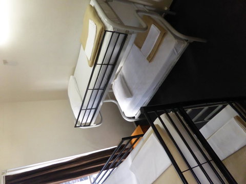 Maze Backpackers - Sydney - Sunshine Coast Tourism 30