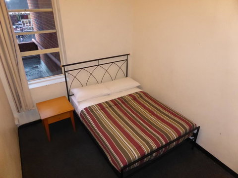Maze Backpackers - Sydney - Sunshine Coast Tourism 28